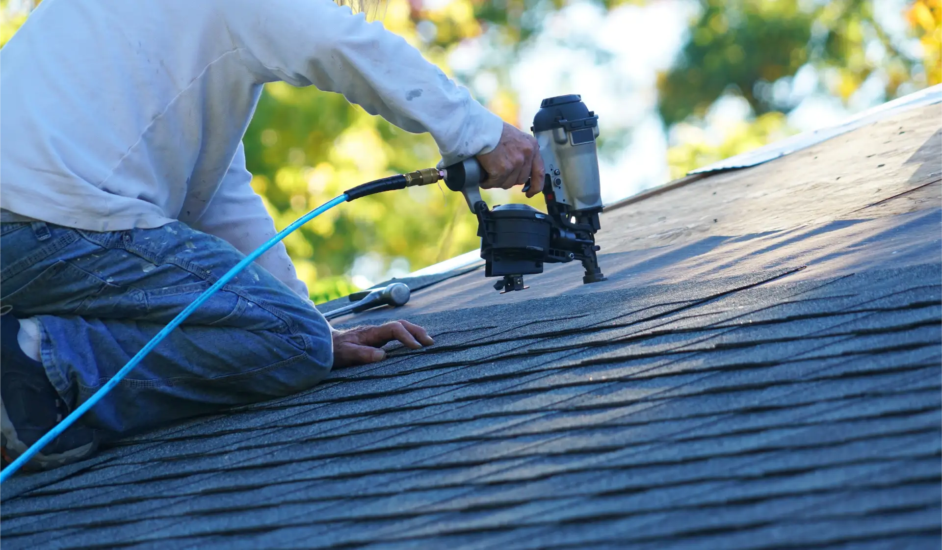 A completed Mann Roofing and Remodeling roof in Western New York
